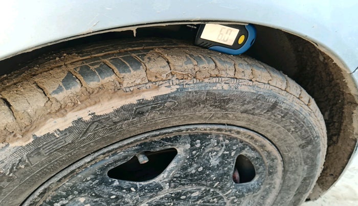 2014 Chevrolet Beat LS PETROL, Petrol, Manual, 80,541 km, tyre