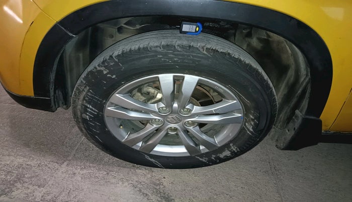 2016 Maruti Vitara Brezza ZDI PLUS DUAL TONE, Diesel, Manual, 83,816 km, tyre