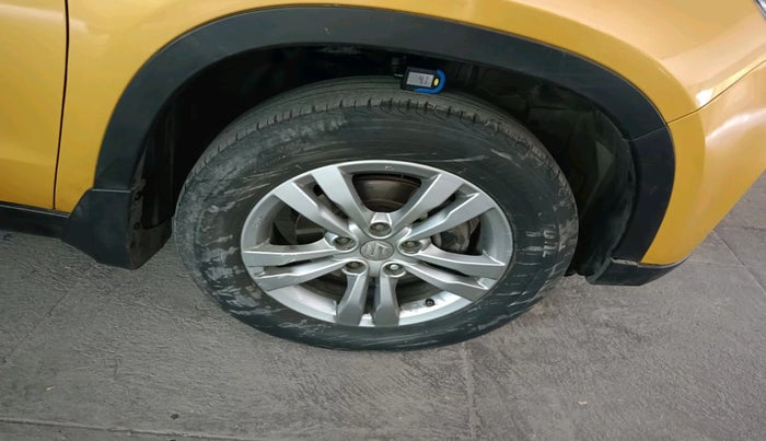 2016 Maruti Vitara Brezza ZDI PLUS DUAL TONE, Diesel, Manual, 83,816 km, tyre