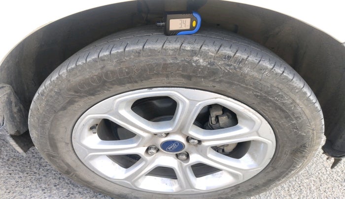 2021 Ford Ecosport TITANIUM 1.5L DIESEL, Diesel, Manual, 1,02,023 km, tyre