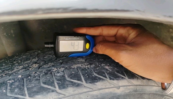 2012 Honda City 1.5L I-VTEC V MT, CNG, Manual, 56,767 km, tyre