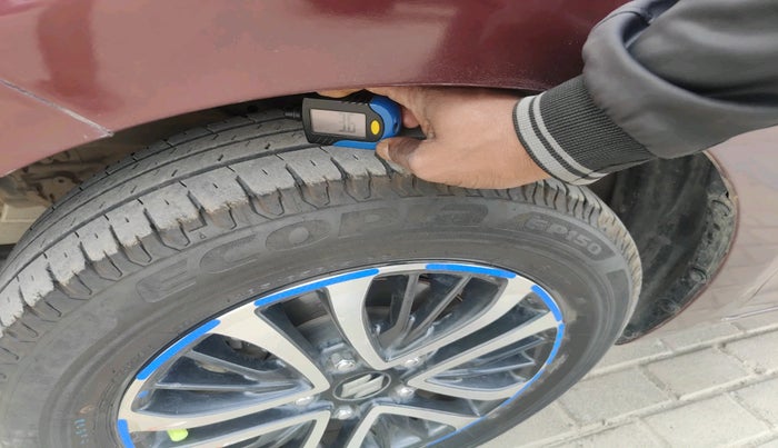 2022 Maruti Ertiga ZXI+ AT SHVS, Petrol, Automatic, 55,791 km, tyre