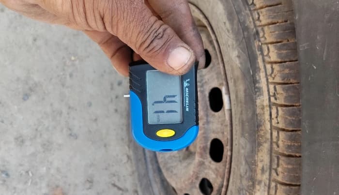 2018 Mahindra KUV 100 NXT K4+ D 6 STR, Diesel, Manual, 1,60,424 km, tyre
