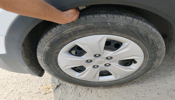 2018 Hyundai Creta E PLUS 1.6 PETROL, Petrol, Manual, 81,018 km, tyre