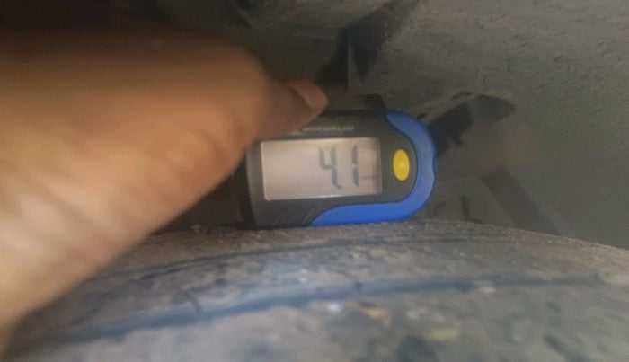 2017 Maruti Ertiga ZDI + SHVS, Diesel, Manual, 1,79,304 km, tyre