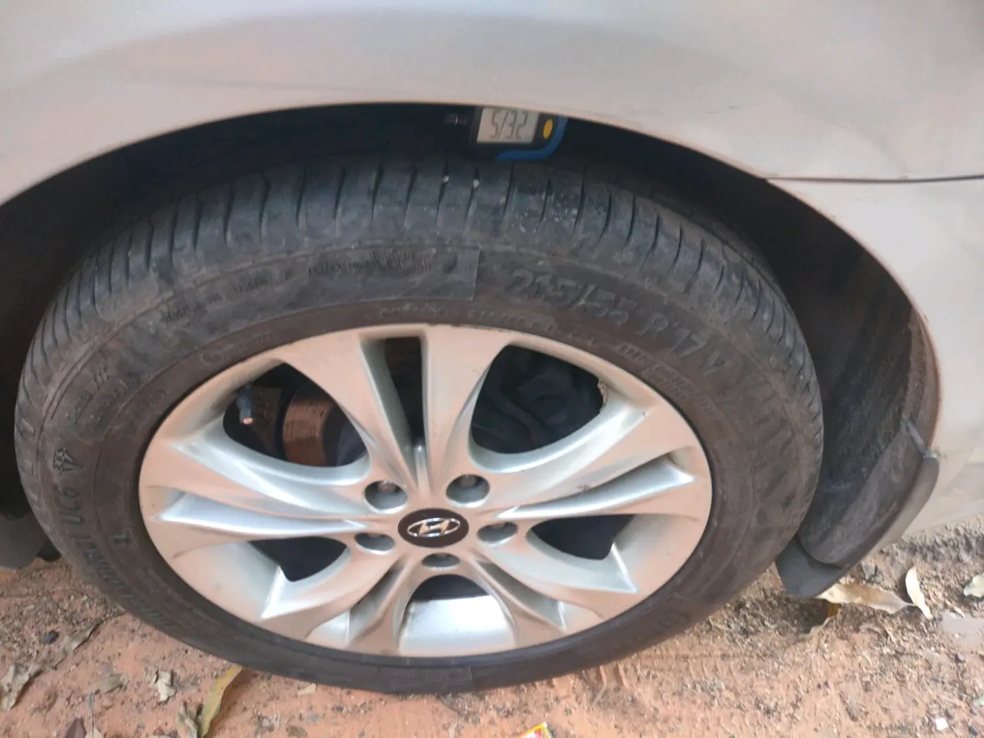 2014 Hyundai Sonata 2.4 GDI MT, Petrol, Manual, 85,649 km, tyre