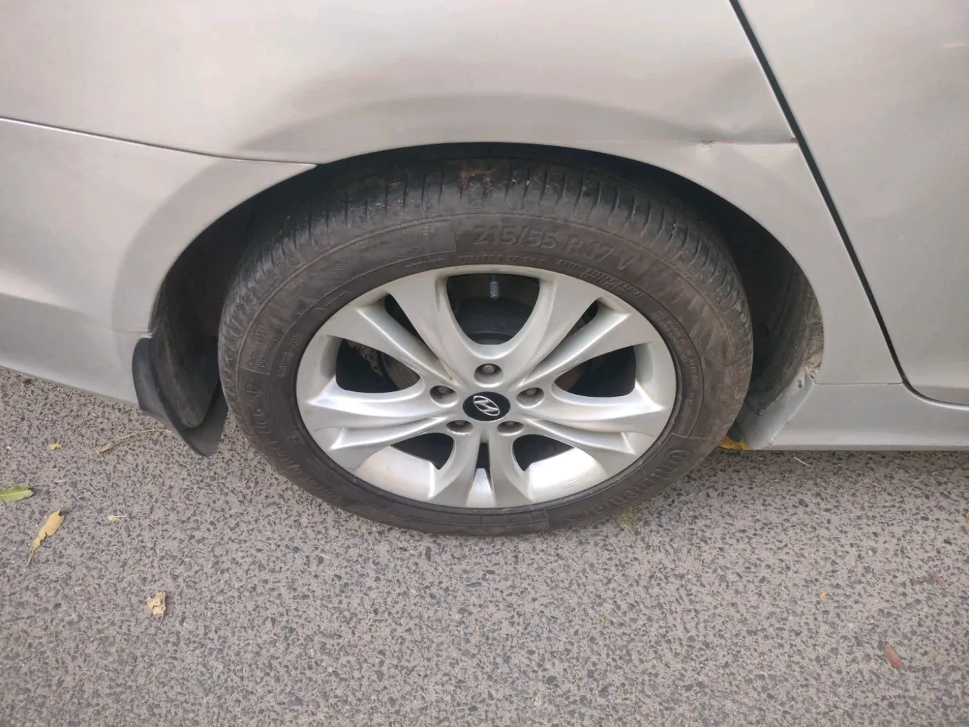 2014 Hyundai Sonata 2.4 GDI MT, Petrol, Manual, 85,649 km, tyre
