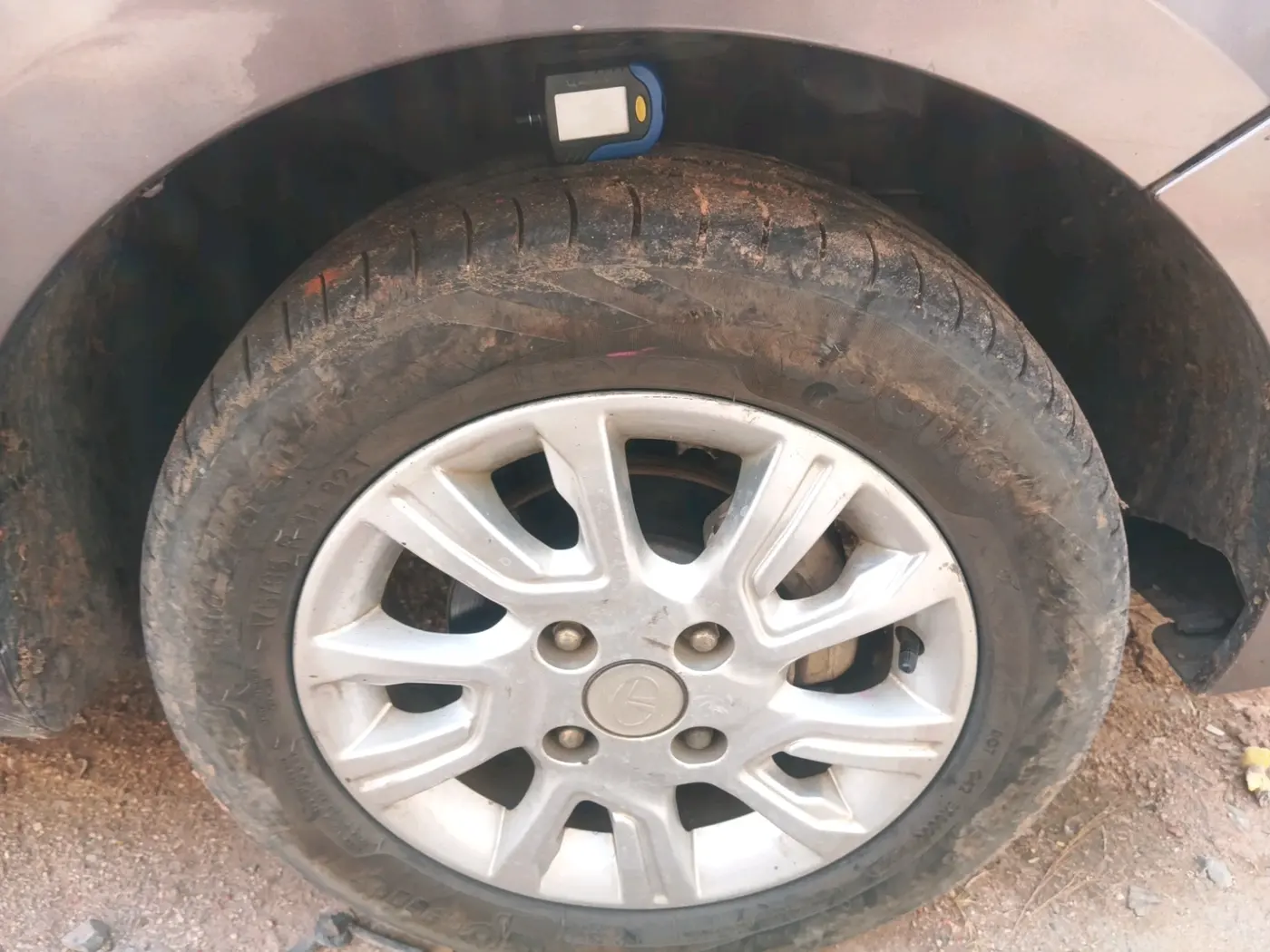 2018 Tata Tiago XZ PETROL, Petrol, Manual, 85,456 km, tyre