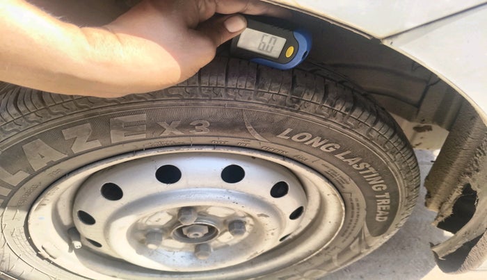 2012 Maruti Wagon R 1.0 LXI, Petrol, Manual, 48,472 km, tyre