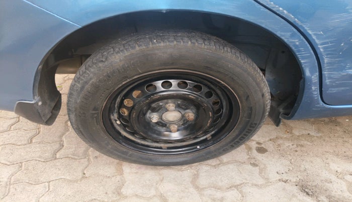 2013 Honda Amaze 1.5L I-DTEC S, Diesel, Manual, 1,40,650 km, tyre