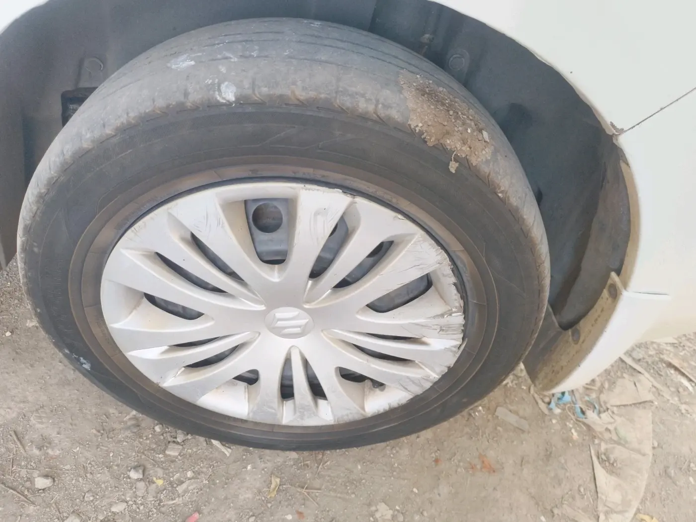 2013 Maruti Ertiga VXI CNG, CNG, Manual, 76,154 km, tyre
