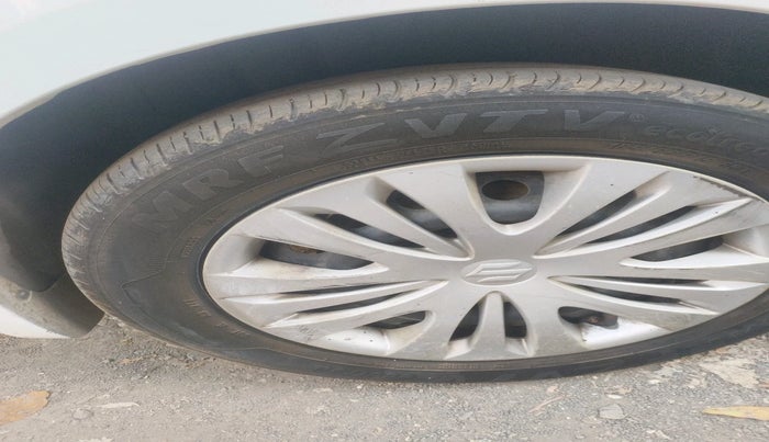 2013 Maruti Ertiga VXI CNG, CNG, Manual, 76,154 km, tyre