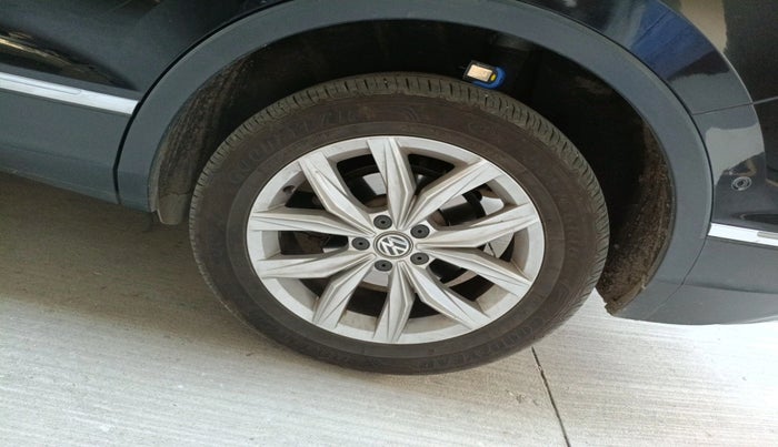 2019 Volkswagen TIGUAN ALL SPACE 2.0 TSI, Petrol, Automatic, 69,447 km, tyre