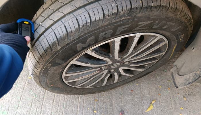 2017 Maruti Dzire ZDI PLUS AMT, Diesel, Automatic, 1,11,470 km, tyre