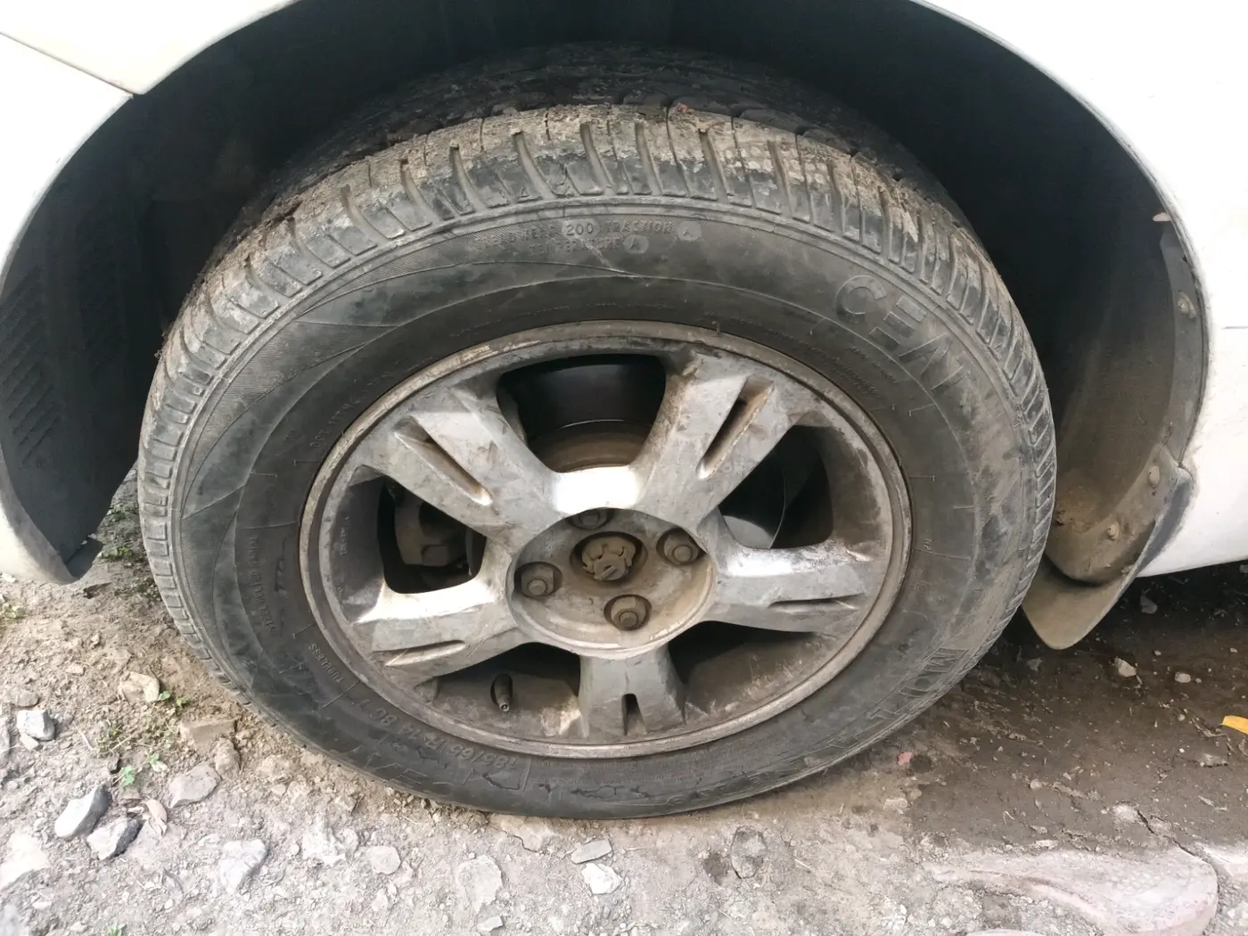 2011 Hyundai i20 ASTA 1.2, Petrol, Manual, 45,067 km, tyre