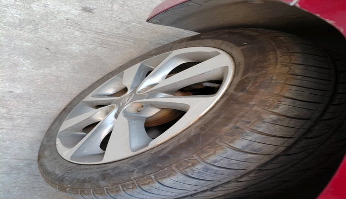 2016 Hyundai Elite i20 ASTA 1.2, Petrol, Manual, 52,428 km, tyre