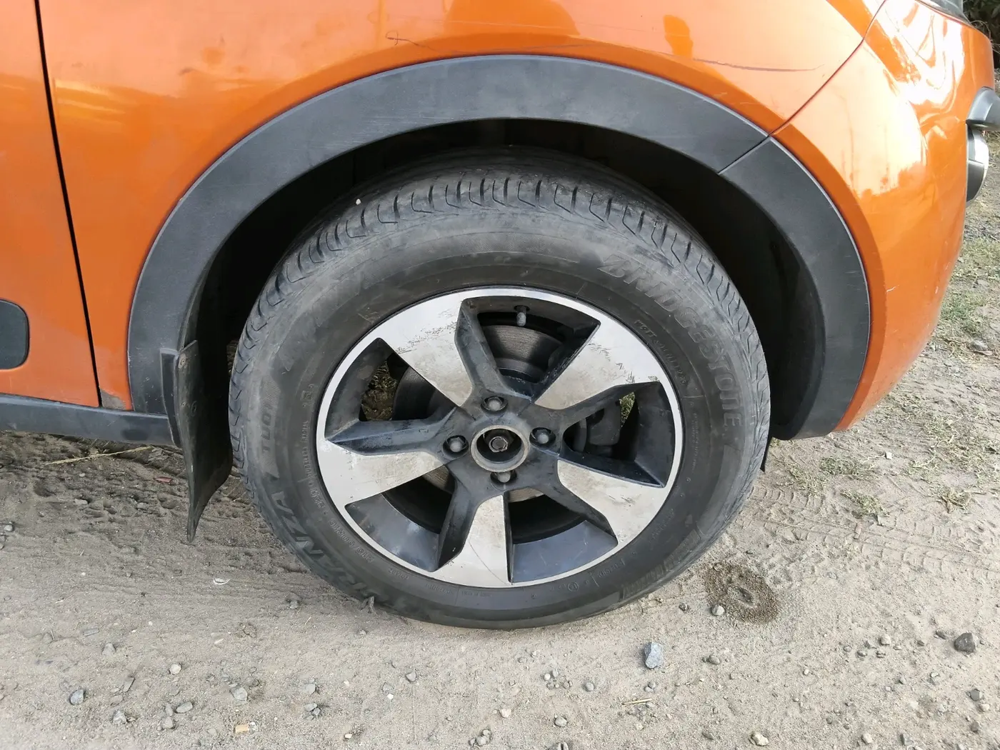 2018 Tata NEXON XZA PLUS DIESEL, Diesel, Automatic, 99,392 km, tyre