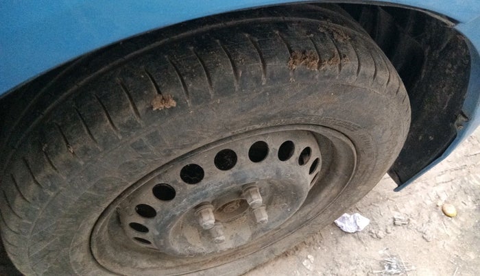 2012 Honda Brio S MT, Petrol, Manual, 88,087 km, tyre