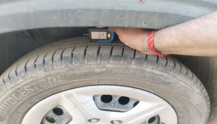 2020 KIA SELTOS HTE 1.5 DIESEL, Diesel, Manual, 1,92,595 km, tyre