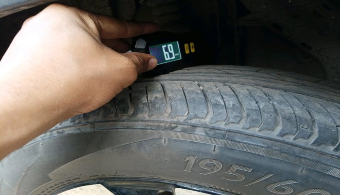 2021 Nissan MAGNITE XV PREMIUM TURBO CVT DUAL TONE, Petrol, Automatic, 17,482 km, tyre