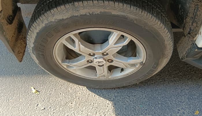 2016 Mahindra Scorpio S10, Diesel, Manual, 2,21,808 km, tyre