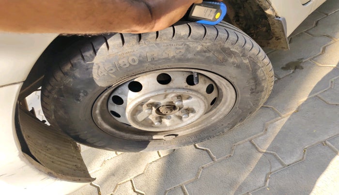 2012 Hyundai Eon D-LITE+, CNG, Manual, 96,887 km, tyre