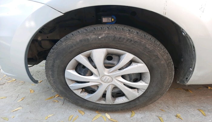 2018 Maruti Dzire VXI, Petrol, Manual, 1,24,044 km, tyre