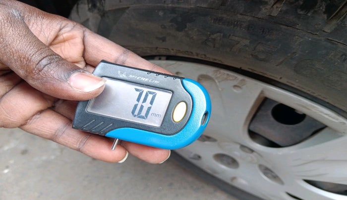 2014 Honda Brio S MT, Petrol, Manual, 70,242 km, tyre