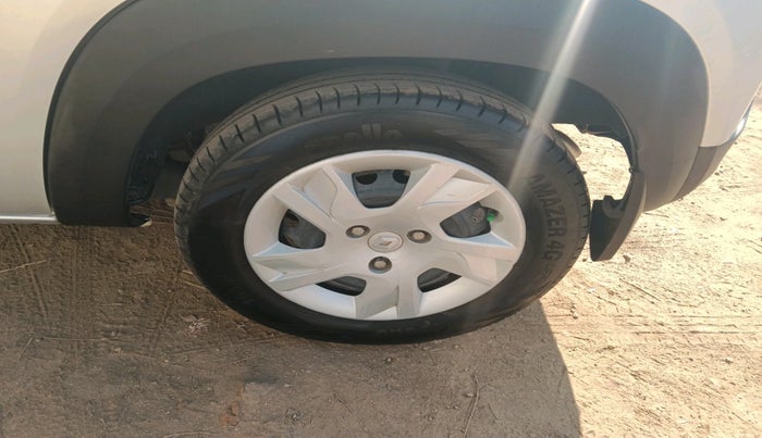 2021 Renault Kwid RXT 1.0 (O), Petrol, Manual, 1,54,609 km, tyre