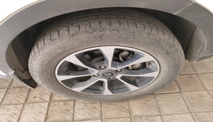 2021 Tata NEXON XZA PLUS (O) PETROL, Petrol, Automatic, 54,837 km, tyre