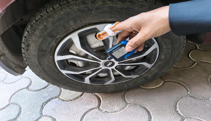 2013 Hyundai i10 MAGNA 1.1, Petrol, Manual, 52,911 km, tyre