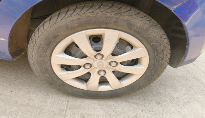 2011 Hyundai Eon MAGNA, Petrol, Manual, 20,636 km, tyre