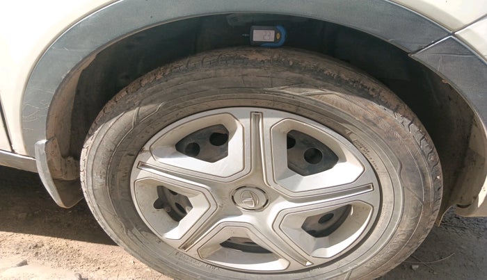 2019 Tata NEXON XMA DIESEL, Diesel, Automatic, 1,37,142 km, tyre