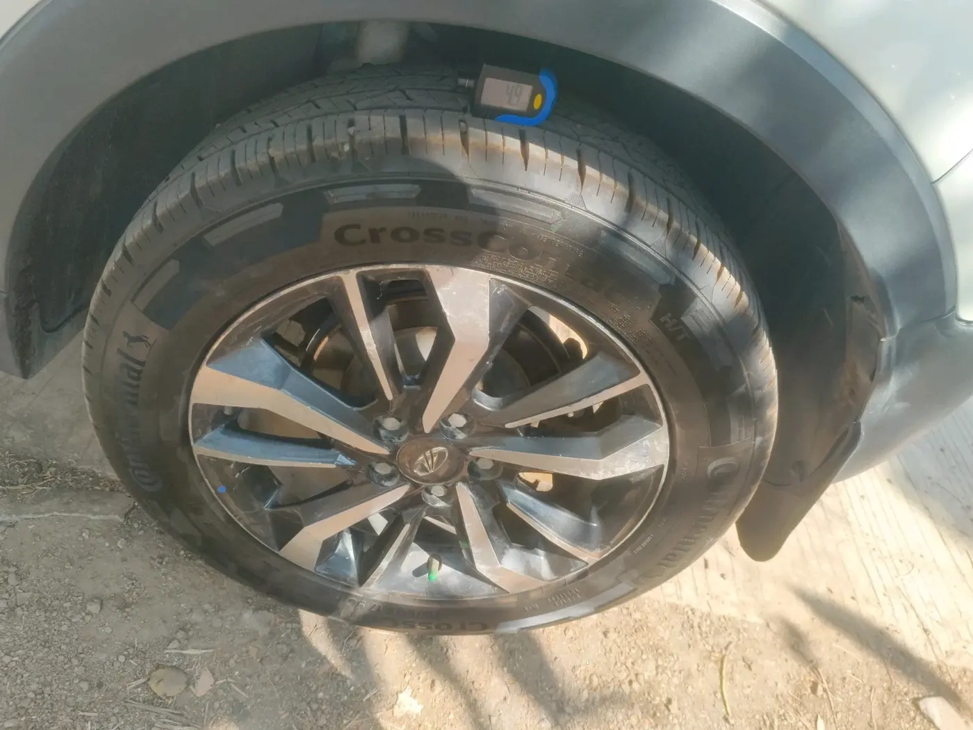 2020 Mahindra XUV300 W8 (O) 1.5 DIESEL, Diesel, Manual, 95,531 km, tyre
