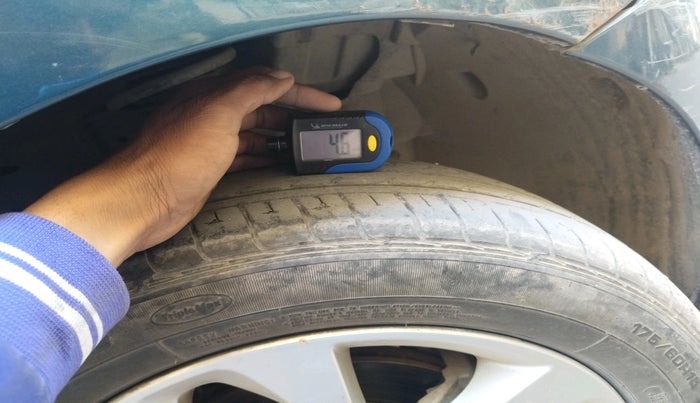 2015 Nissan Micra Active XV, Petrol, Manual, 80,767 km, tyre