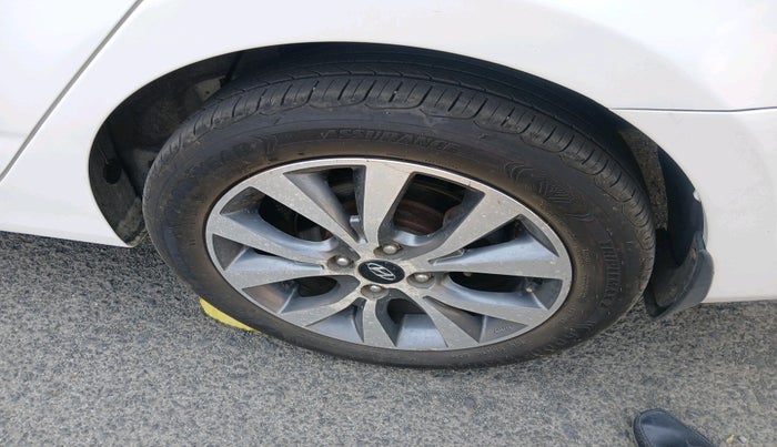 2014 Hyundai Verna FLUIDIC 1.6 VTVT SX AT, Petrol, Automatic, 53,791 km, tyre