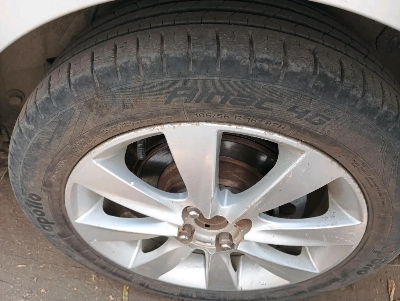 2012 Hyundai Verna FLUIDIC 1.6 VTVT SX, CNG, Manual, 86,156 km, tyre