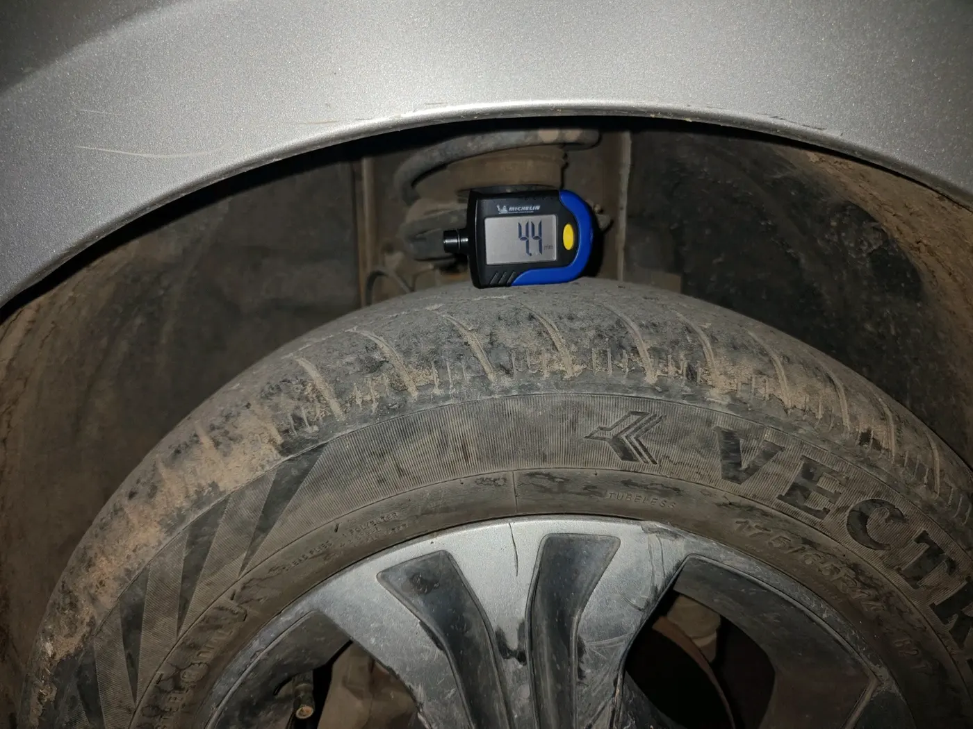 2019 Tata Tiago XZ PETROL, Petrol, Manual, 88,599 km, tyre