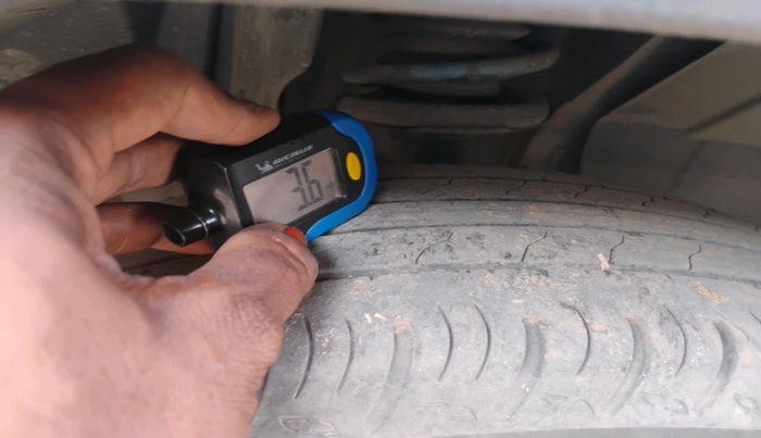 2024 Renault Kiger RXT (O) AMT, Petrol, Automatic, 33,619 km, tyre