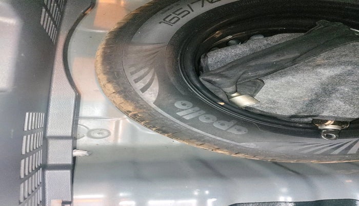 2022 Hyundai GRAND I10 NIOS ASTA 1.2 KAPPA VTVT, Petrol, Manual, 30,180 km, tyre