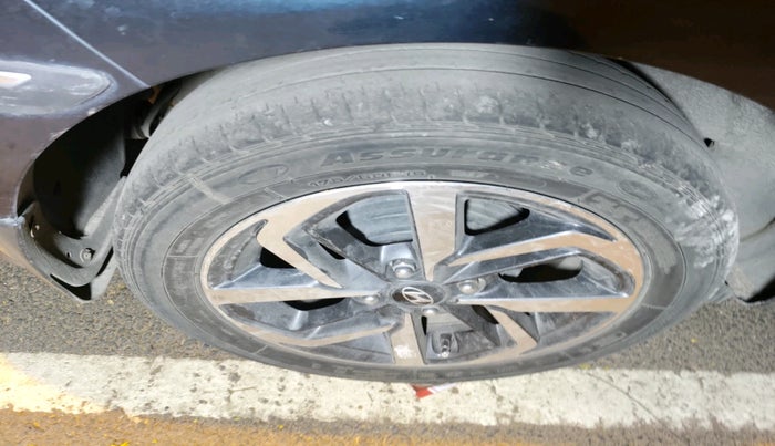 2022 Hyundai GRAND I10 NIOS ASTA 1.2 KAPPA VTVT, Petrol, Manual, 30,180 km, tyre