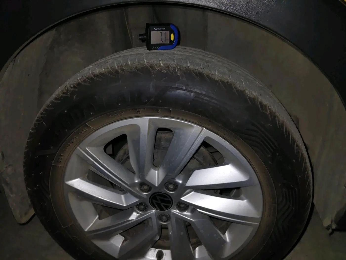 2022 Volkswagen TAIGUN GT 1.5 TSI MT, Petrol, Manual, 51,656 km, tyre
