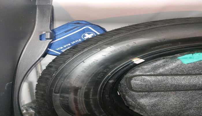 2018 Hyundai Elite i20 SPORTZ 1.2, Petrol, Manual, 27,563 km, tyre