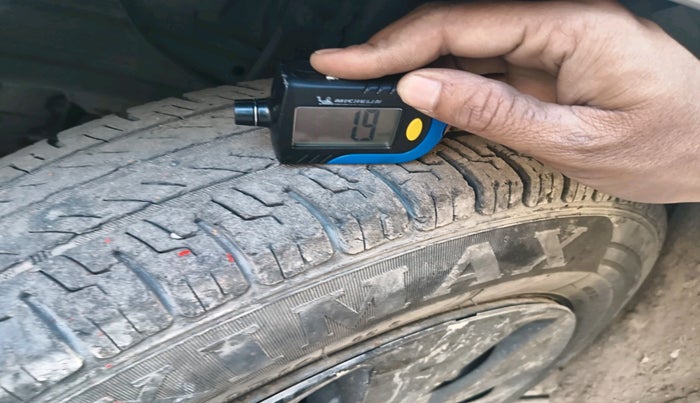 2018 Maruti Swift VXI, Petrol, Manual, 72,561 km, tyre