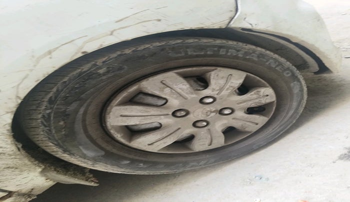 2011 Hyundai i10 ERA 1.1, Petrol, Manual, 1,25,414 km, tyre