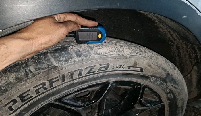 2015 Ford Ecosport TITANIUM 1.5L PETROL AT, Petrol, Automatic, 64,324 km, tyre