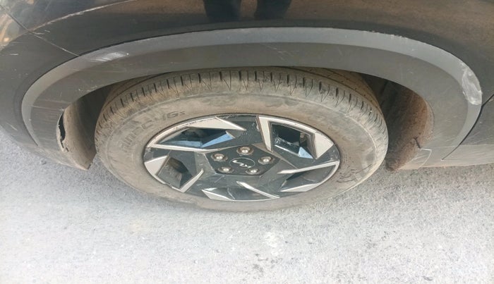 2024 KIA SONET HTK PLUS 1.2 PETROL MT, Petrol, Manual, 39,395 km, tyre