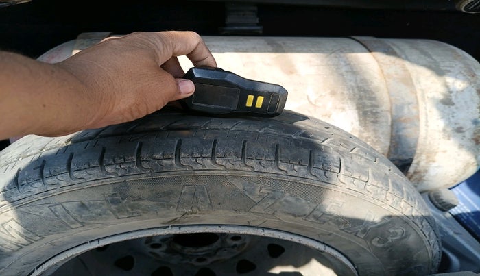 2016 Tata Tiago XM PETROL, CNG, Manual, 82,222 km, tyre