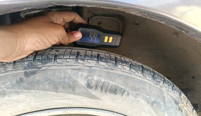 2016 Tata Tiago XM PETROL, CNG, Manual, 82,222 km, tyre