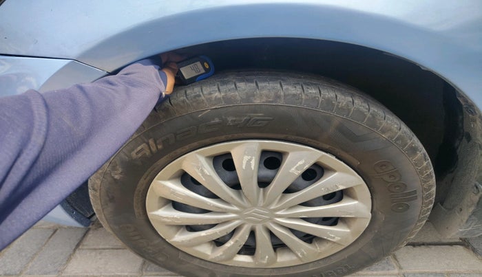 2016 Maruti Swift Dzire VXI AT, Petrol, Automatic, 63,486 km, tyre